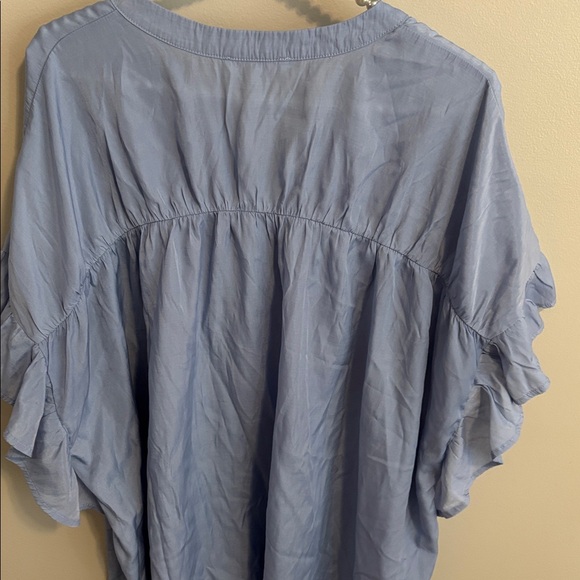 Entro Light Blue Ruffle Sleeve Blouse size 2x - Picture 6 of 6